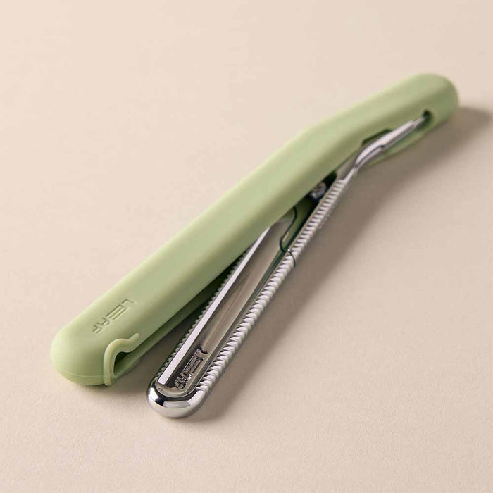 Leaf Dermaplaner Kit – alternate view 7